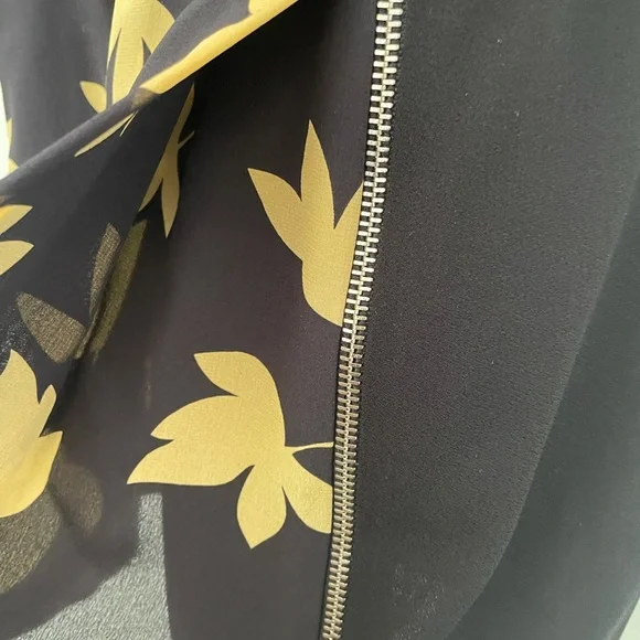 Versus dress - Picture 4 of 6